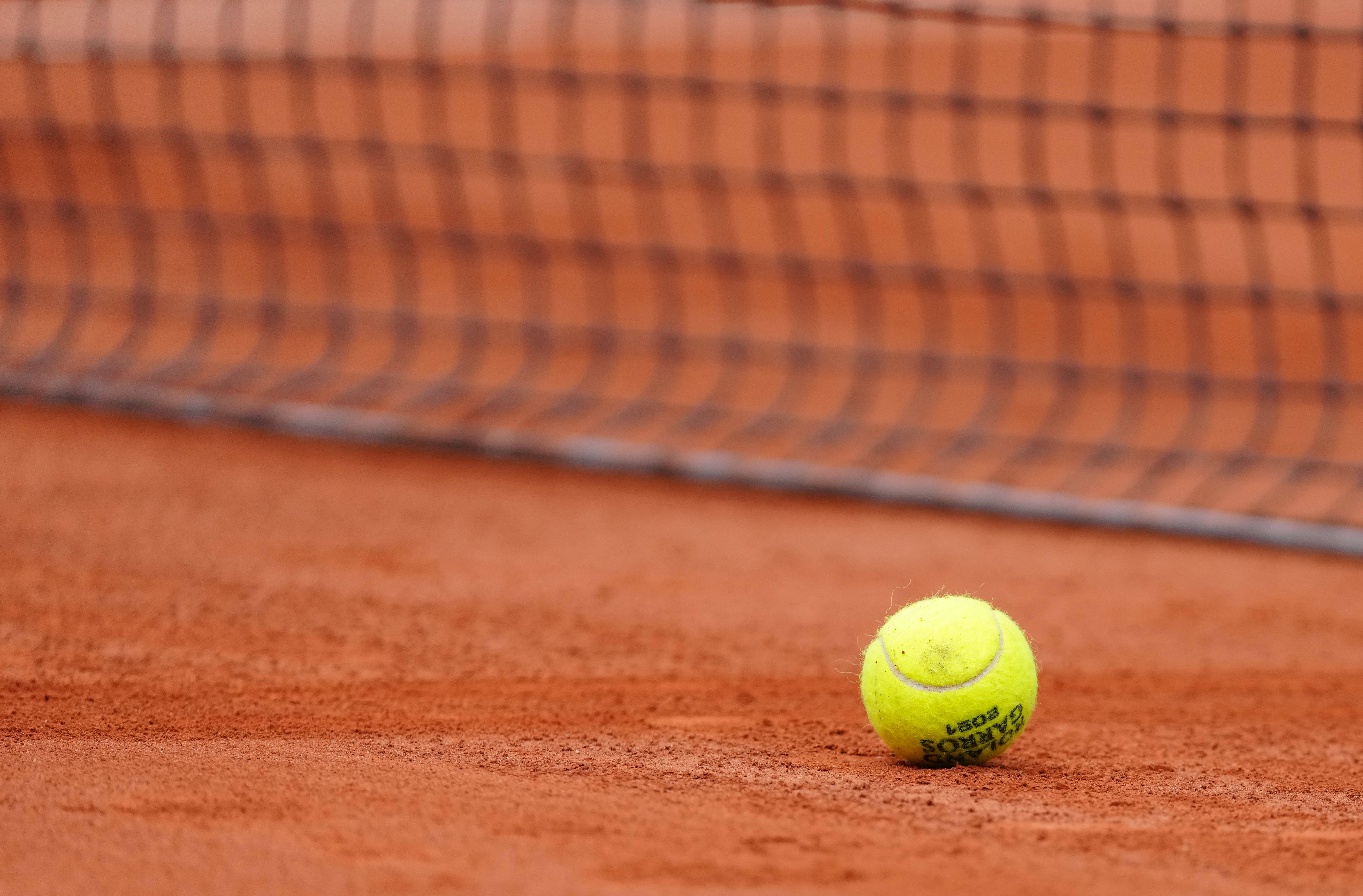 方面所做的 方面所做的