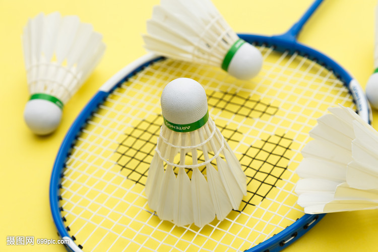 厚的板凳深 厚的板凳深