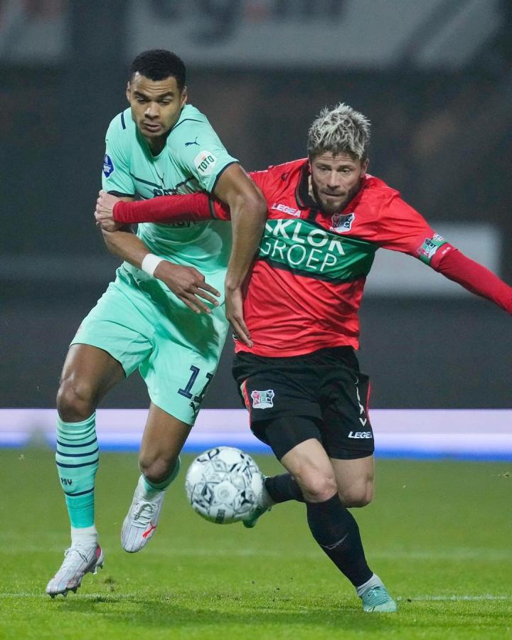 当他完成一 当他完成一